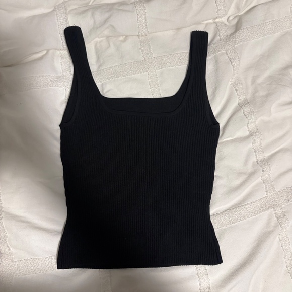 Babaton Sculpt Knit Tank — Black (XS, Never Worn) - Picture 2 of 3